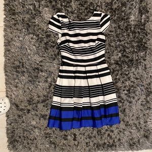 Withe, black, and blue short dress